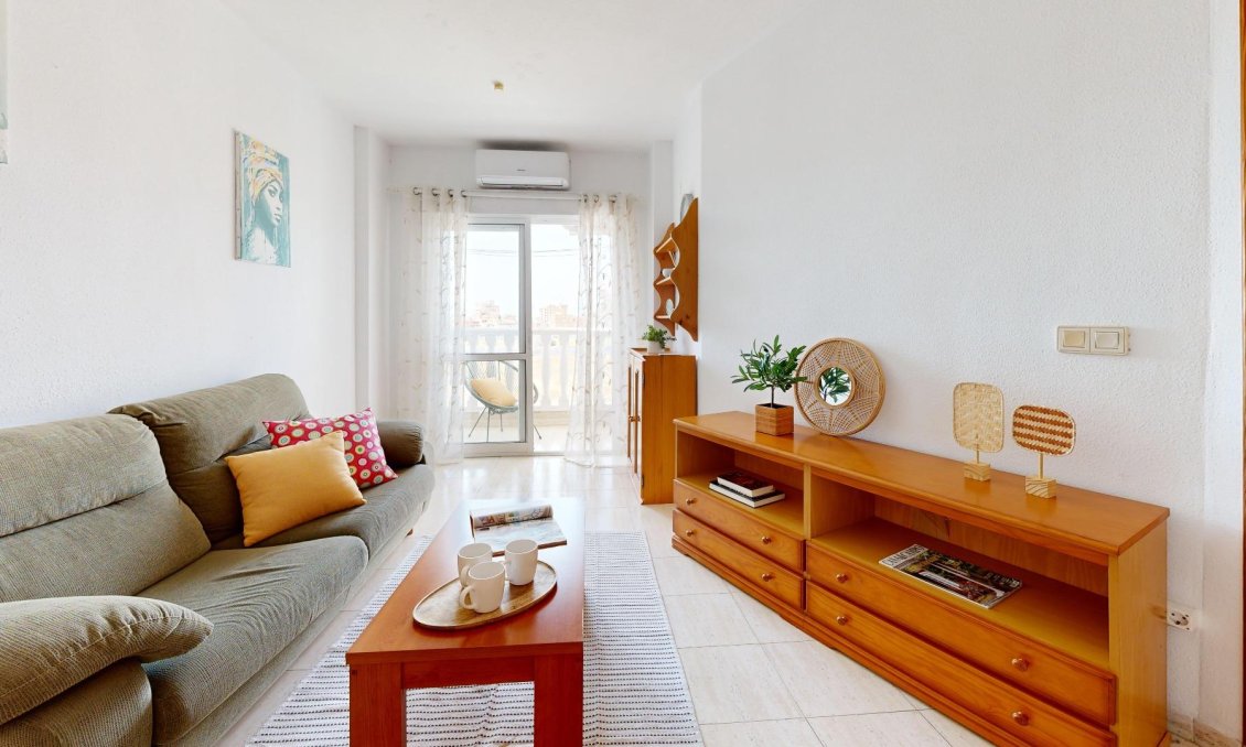 Resale - Apartment -
Torrevieja - Estacion De Autobuses