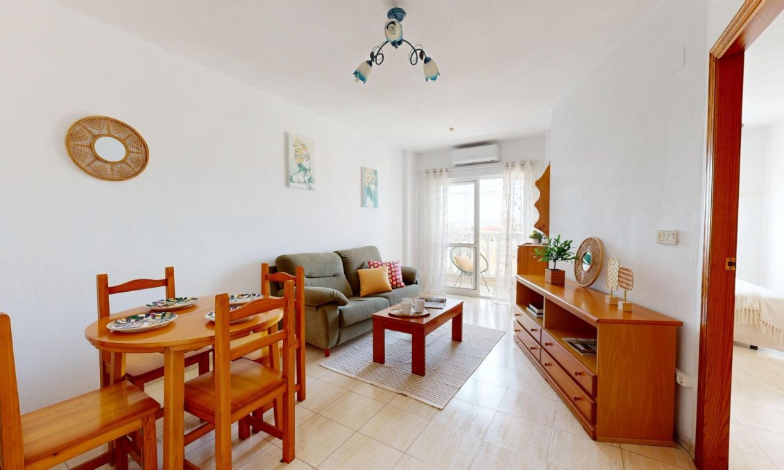 Resale - Apartment -
Torrevieja - Estacion De Autobuses