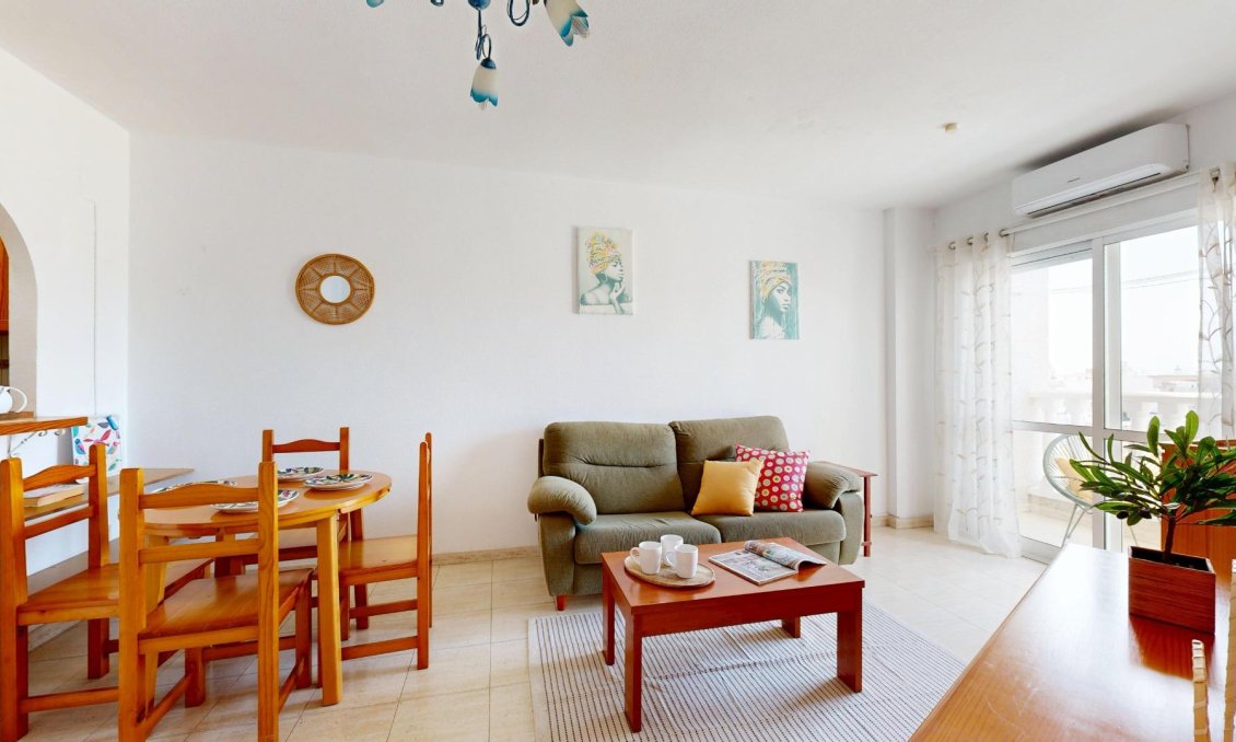 Resale - Apartment -
Torrevieja - Estacion De Autobuses