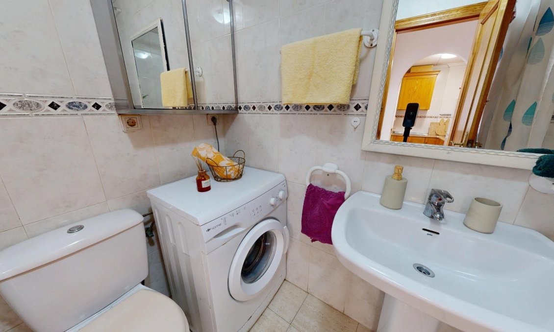 Resale - Apartment -
Torrevieja - Estacion De Autobuses