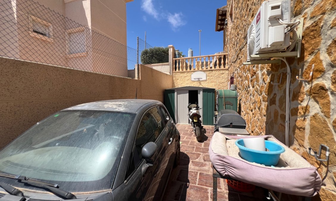 Resale - Villa -
San Fulgencio - Costa Blanca