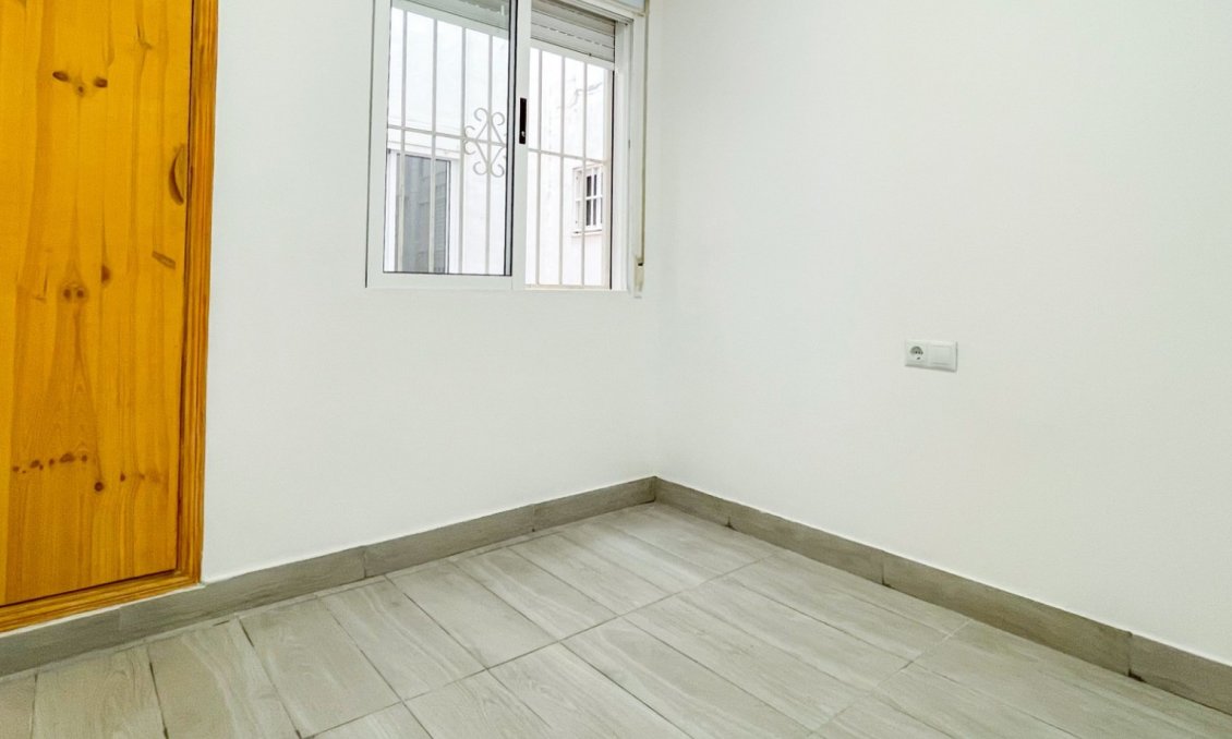 Segunda mano - Apartamento -
Torrevieja - Costa Blanca