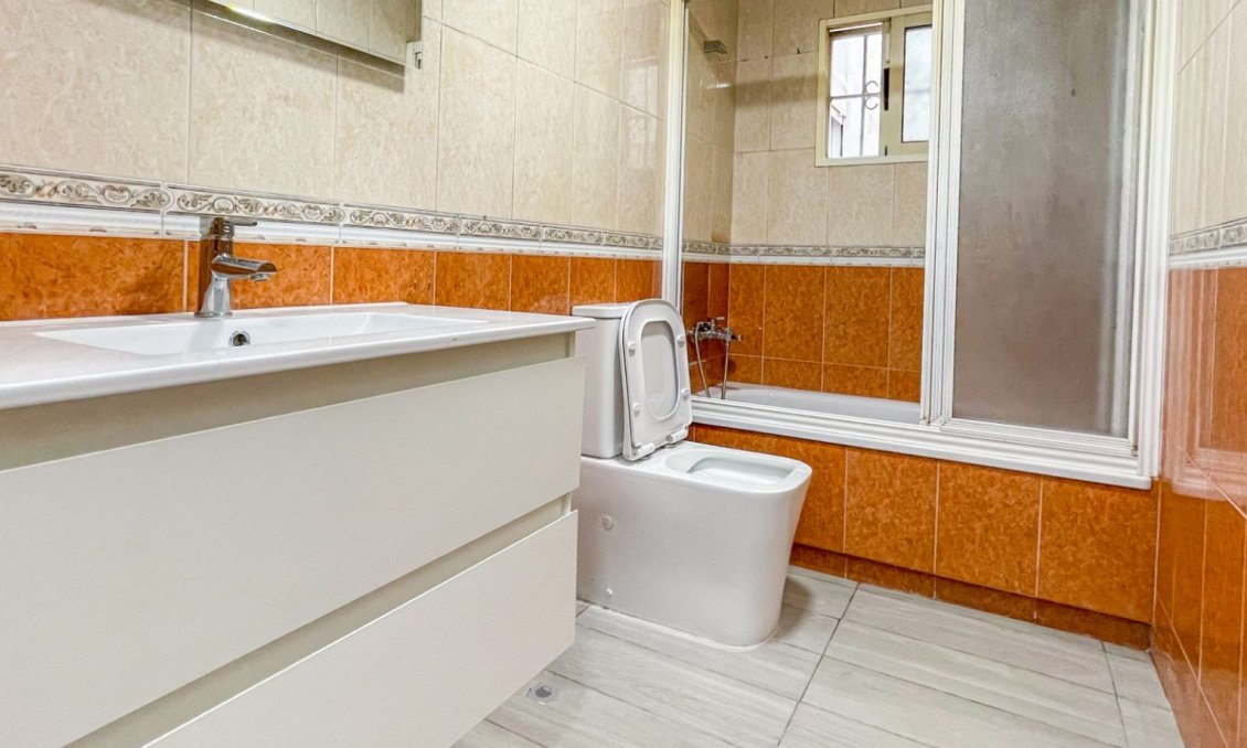 Segunda mano - Apartamento -
Torrevieja - Costa Blanca