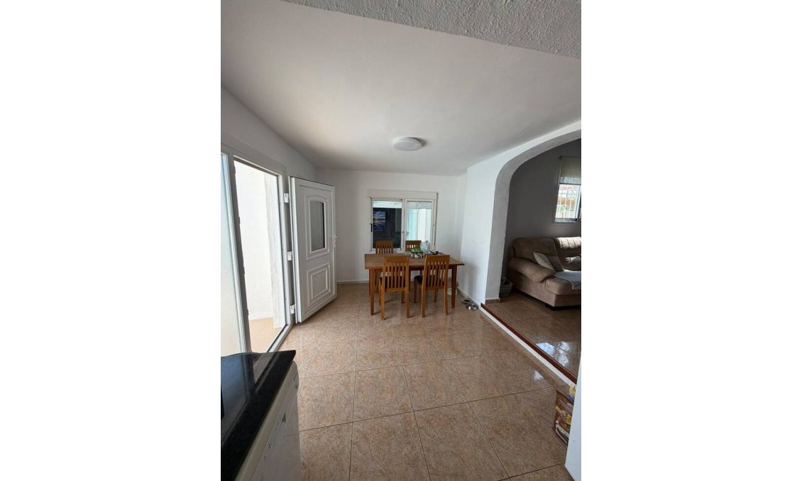 Használt Ingatlanok - Villa -
Cabo Roig - Costa Blanca