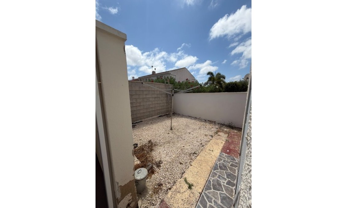 Használt Ingatlanok - Villa -
Cabo Roig - Costa Blanca