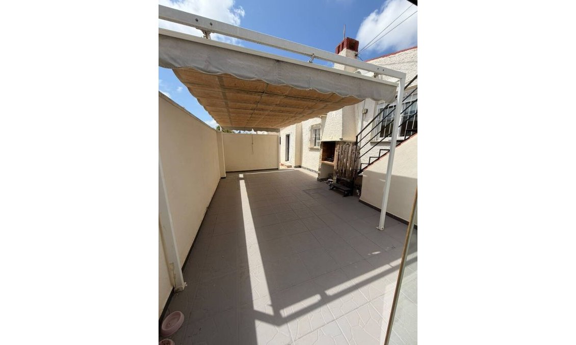 Használt Ingatlanok - Villa -
Cabo Roig - Costa Blanca