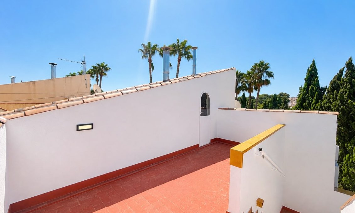 Használt Ingatlanok - Villa -
Villamartin - Costa Blanca