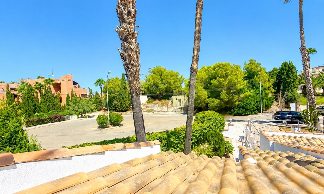 Használt Ingatlanok - Villa -
Villamartin - Costa Blanca