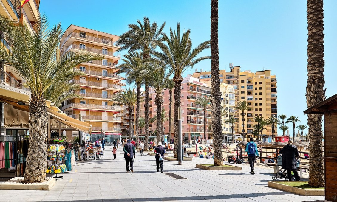 Használt Ingatlanok - Tetőtéri lakás -
Torrevieja - Costa Blanca