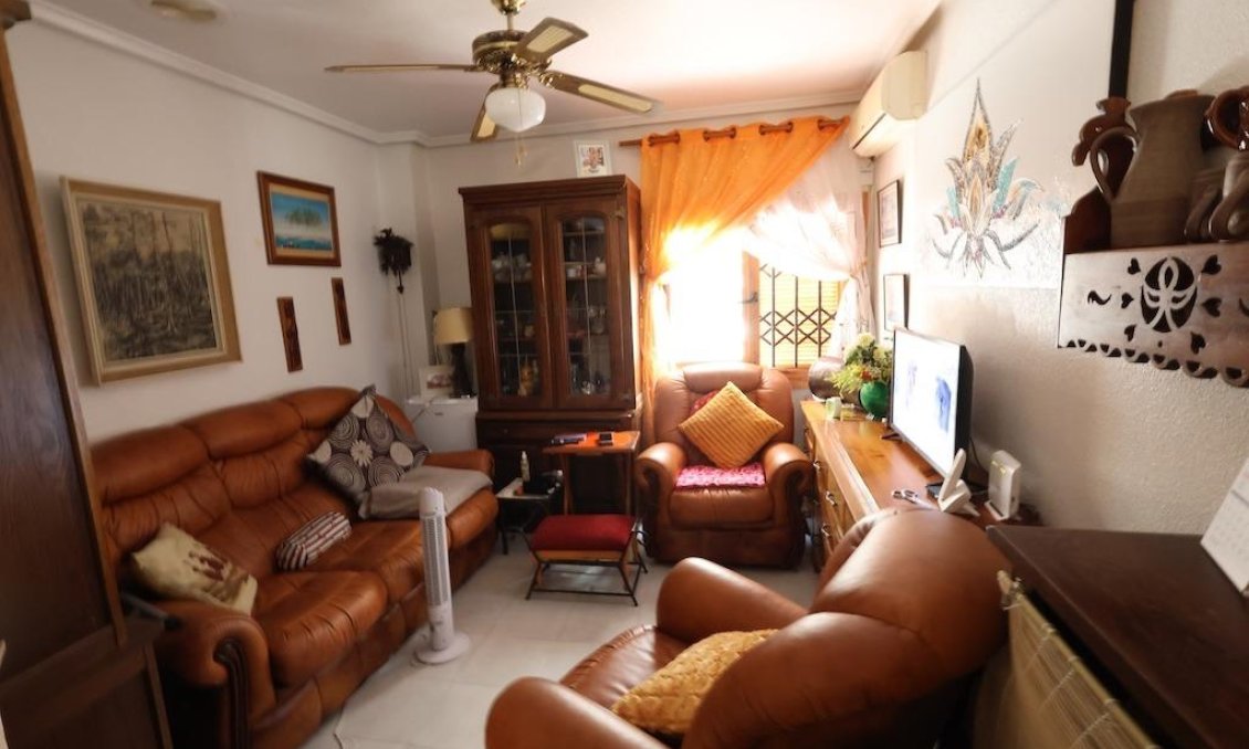 Használt Ingatlanok - Bungaló -
Torrevieja - Costa Blanca