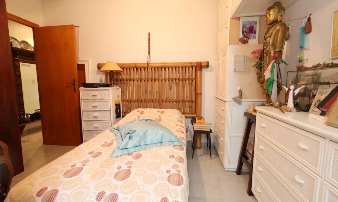 Használt Ingatlanok - Bungaló -
Torrevieja - Costa Blanca