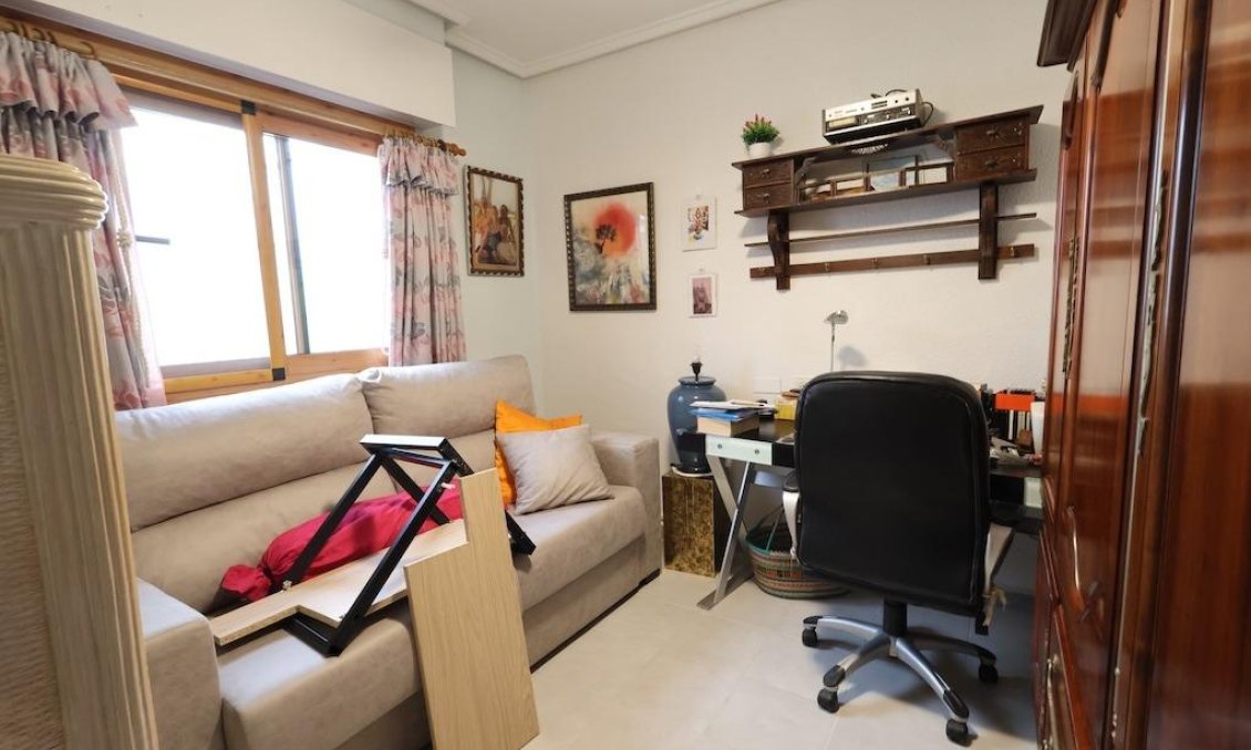 Használt Ingatlanok - Bungaló -
Torrevieja - Costa Blanca