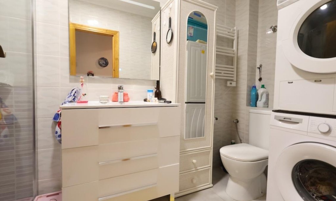 Használt Ingatlanok - Bungaló -
Torrevieja - Costa Blanca