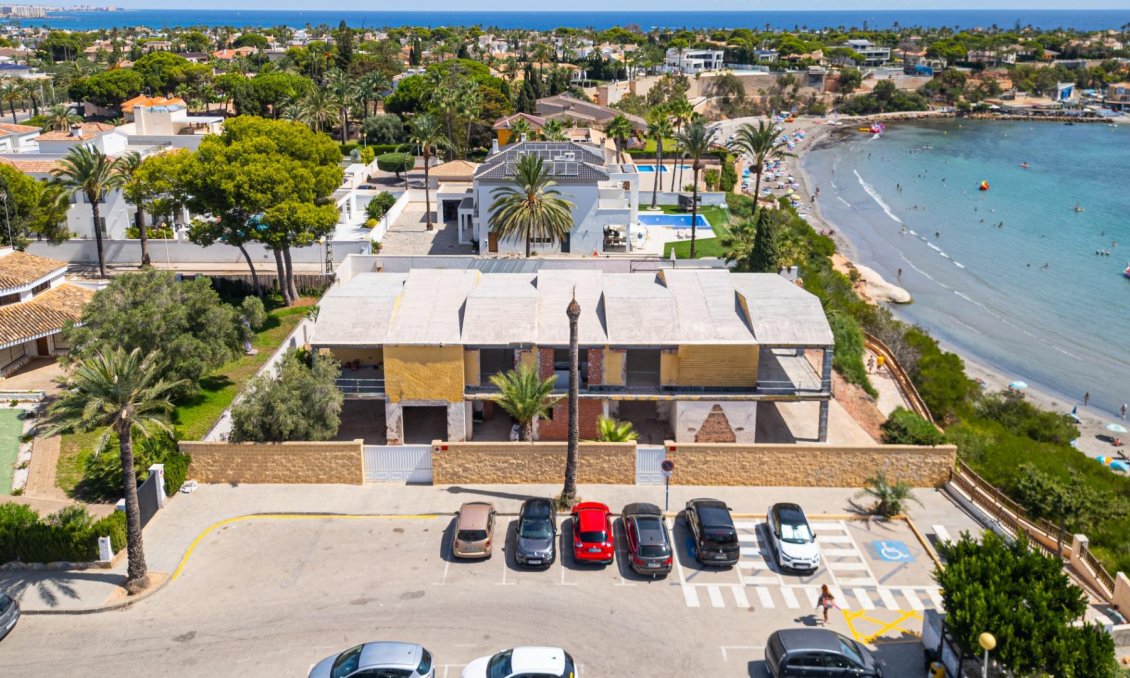 Segunda mano - Villa -
Orihuela Costa - Cabo Roig