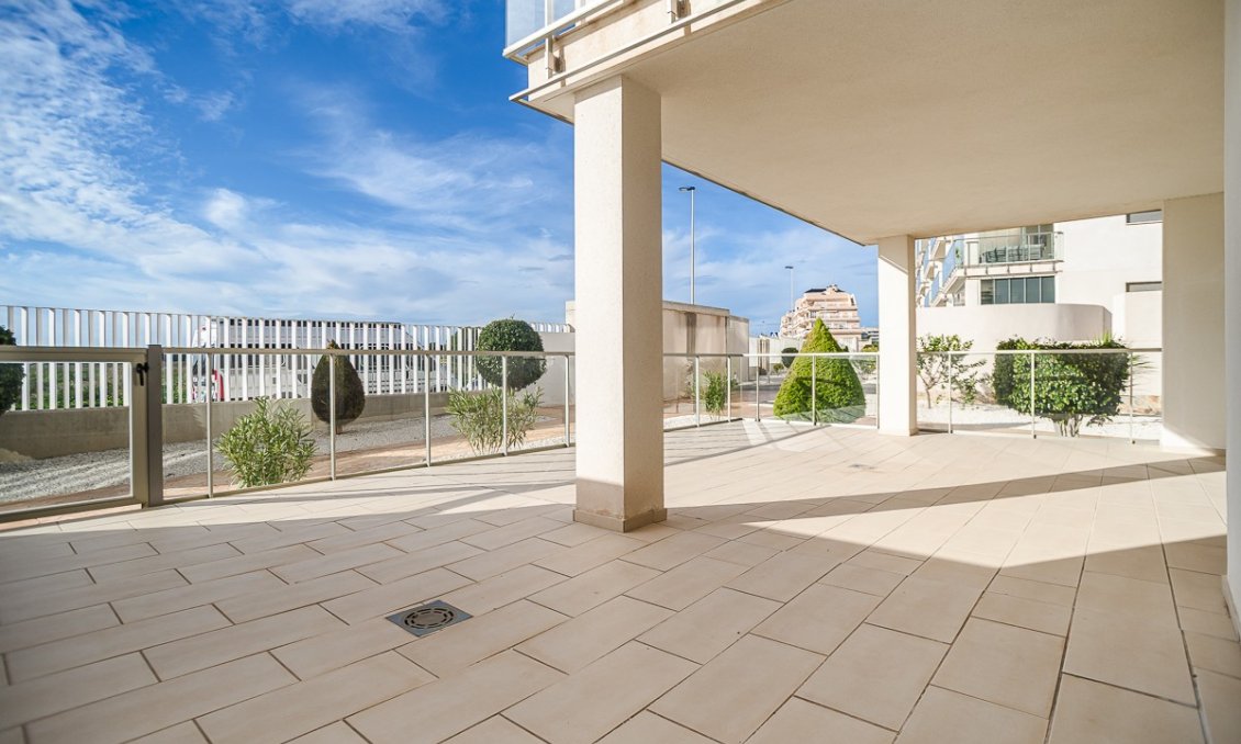 Revânzare - Apartament -
Orihuela Costa - Costa Blanca