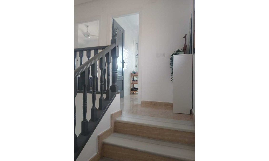 Használt Ingatlanok - Villa -
Villamartin - Costa Blanca