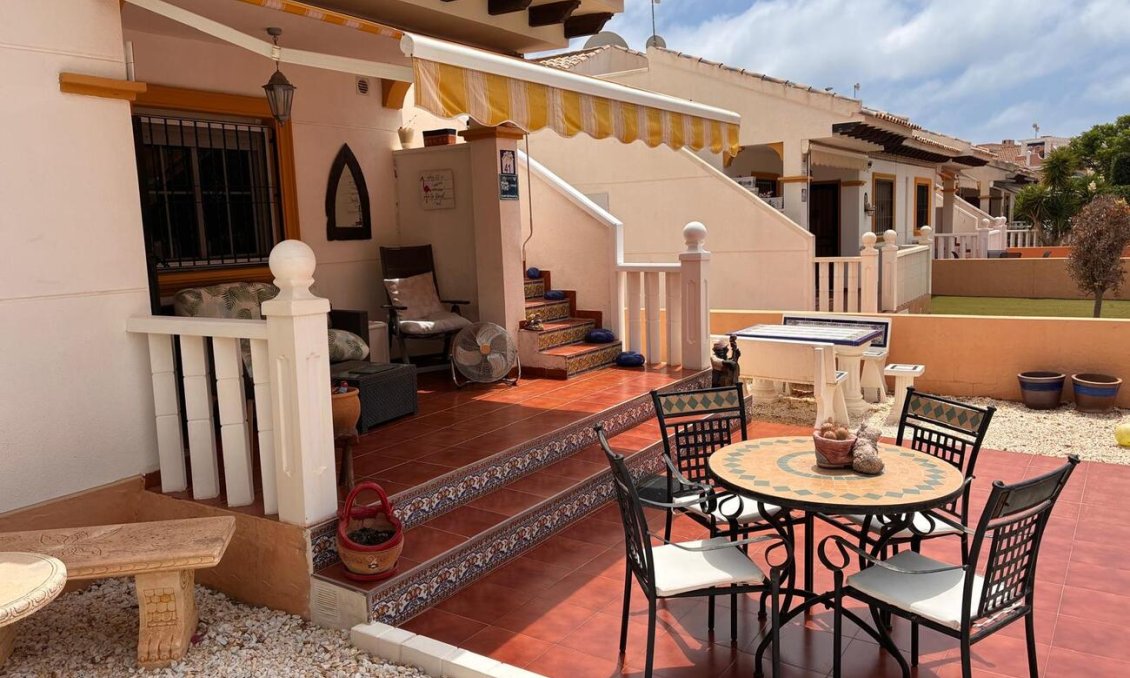 Revente - Villa / Jumelée -
Lomas de Caboroig - Costa Blanca