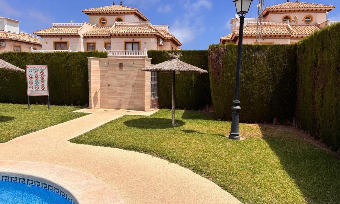 Revente - Villa / Jumelée -
Lomas de Caboroig - Costa Blanca