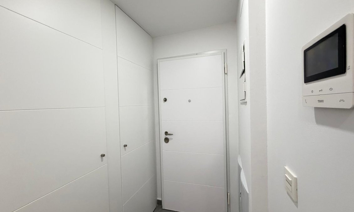 Resale - Apartment -
Torrevieja - Estacion De Autobuses