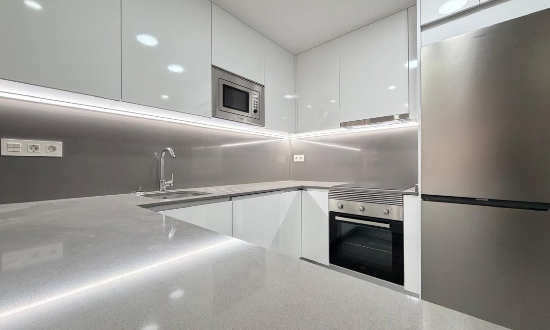 Resale - Apartment -
Torrevieja - Estacion De Autobuses