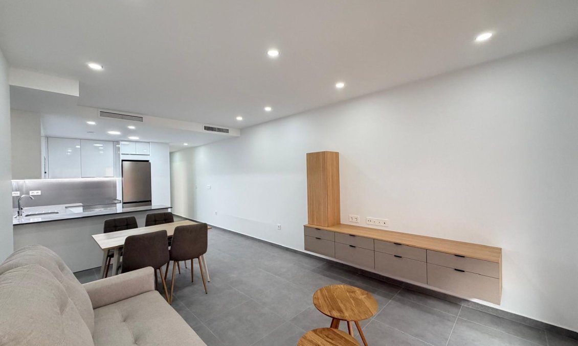 Resale - Apartment -
Torrevieja - Estacion De Autobuses