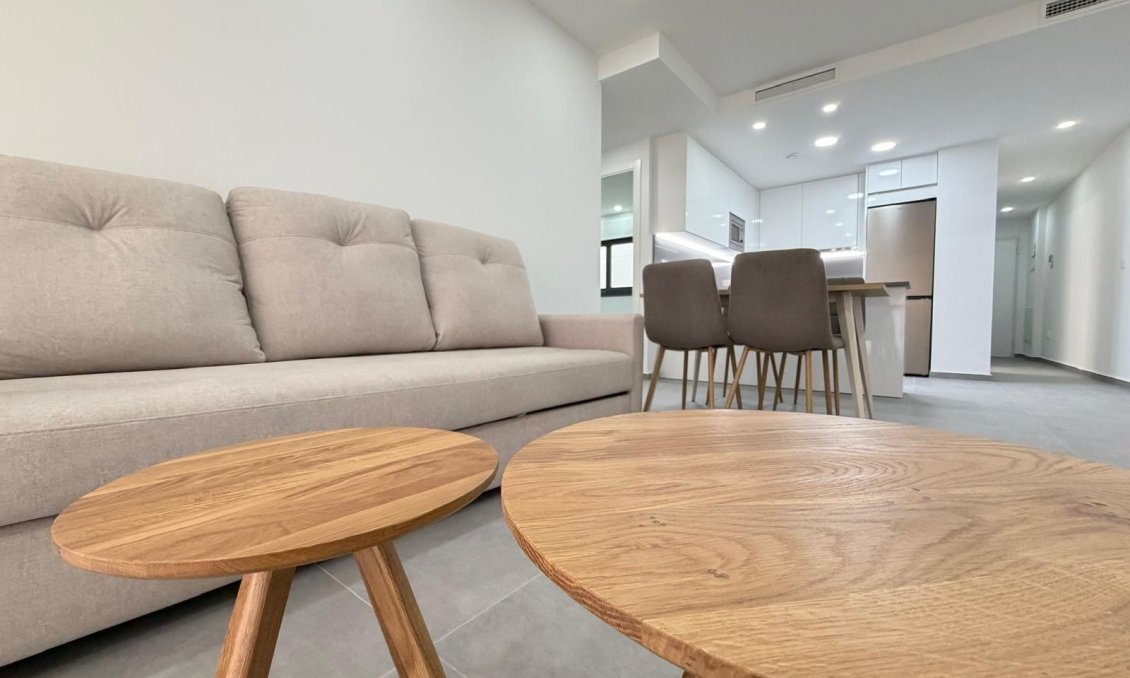 Resale - Apartment -
Torrevieja - Estacion De Autobuses