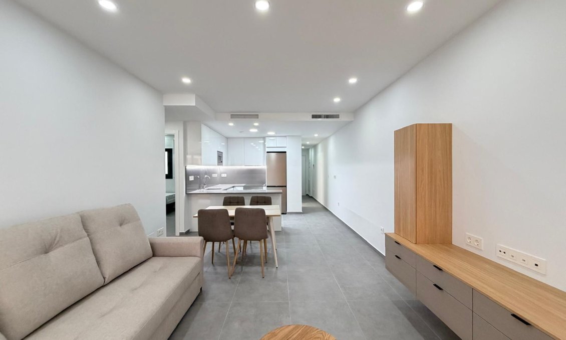 Resale - Apartment -
Torrevieja - Estacion De Autobuses