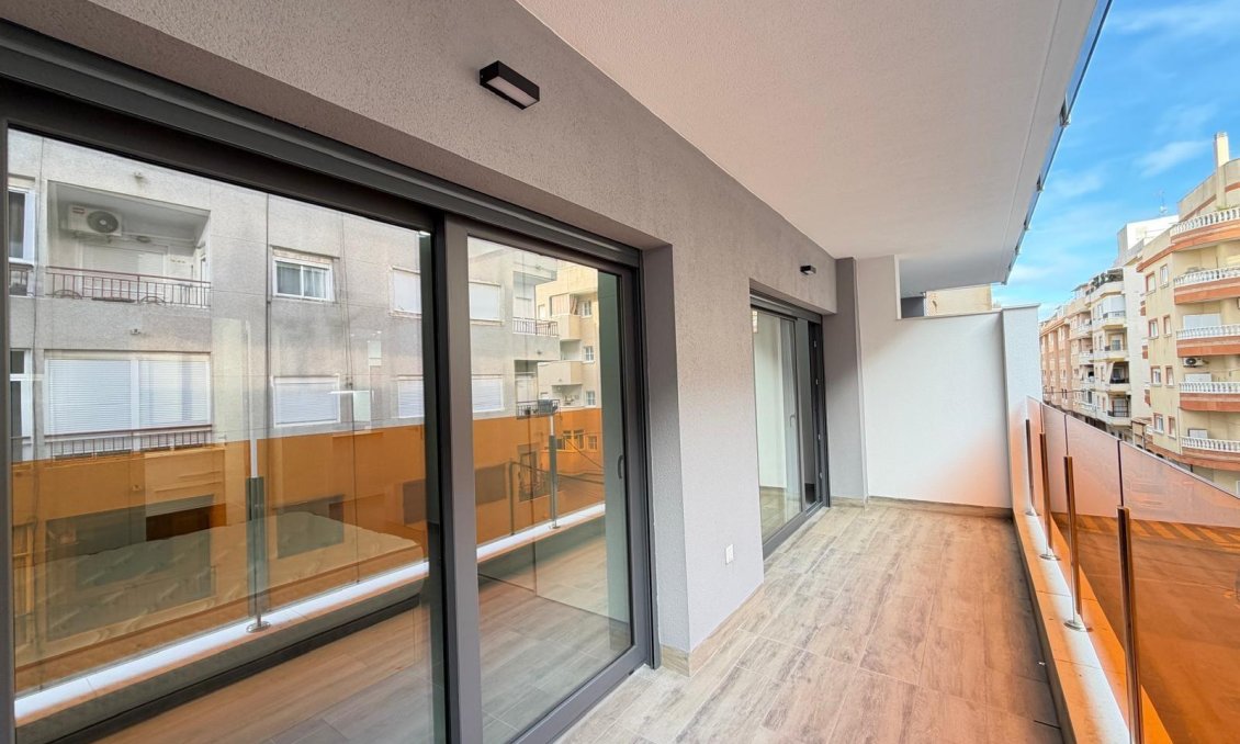 Resale - Apartment -
Torrevieja - Estacion De Autobuses