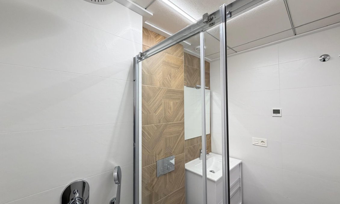 Resale - Apartment -
Torrevieja - Estacion De Autobuses