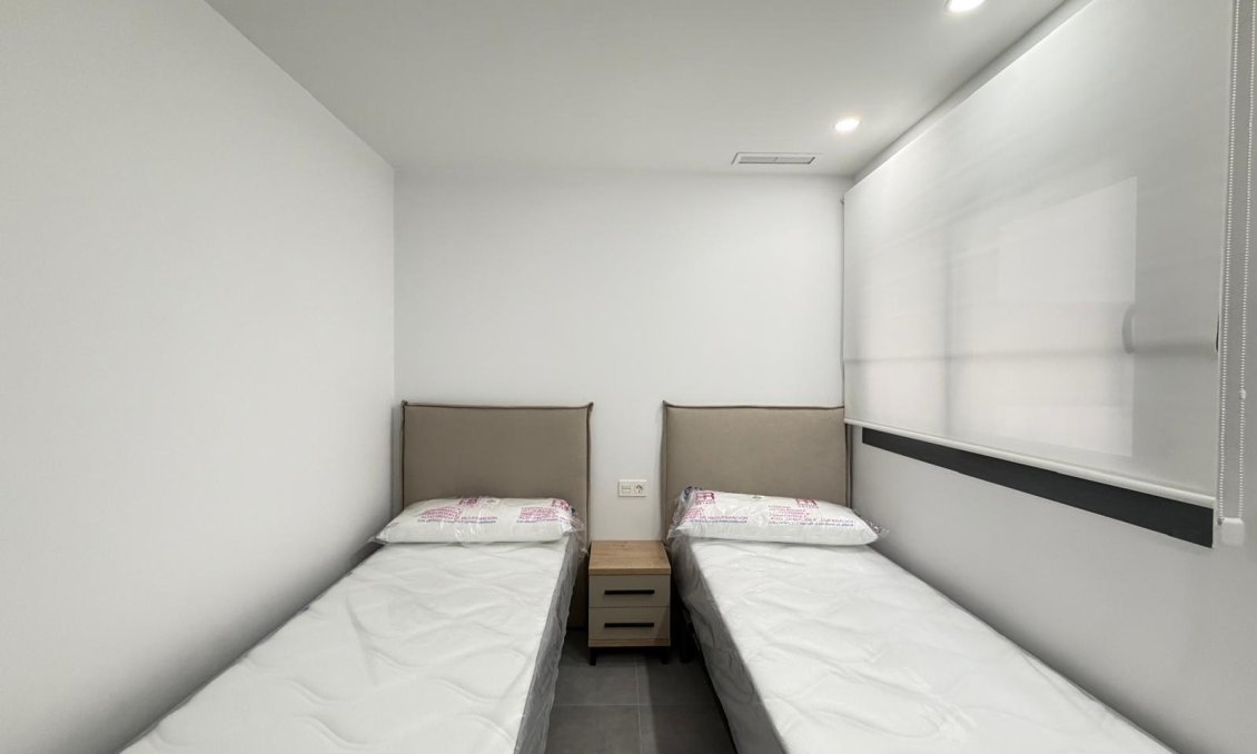 Resale - Apartment -
Torrevieja - Estacion De Autobuses