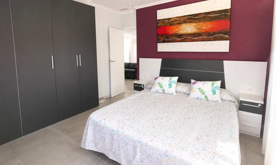Resale - Villa -
Pinoso - Inland