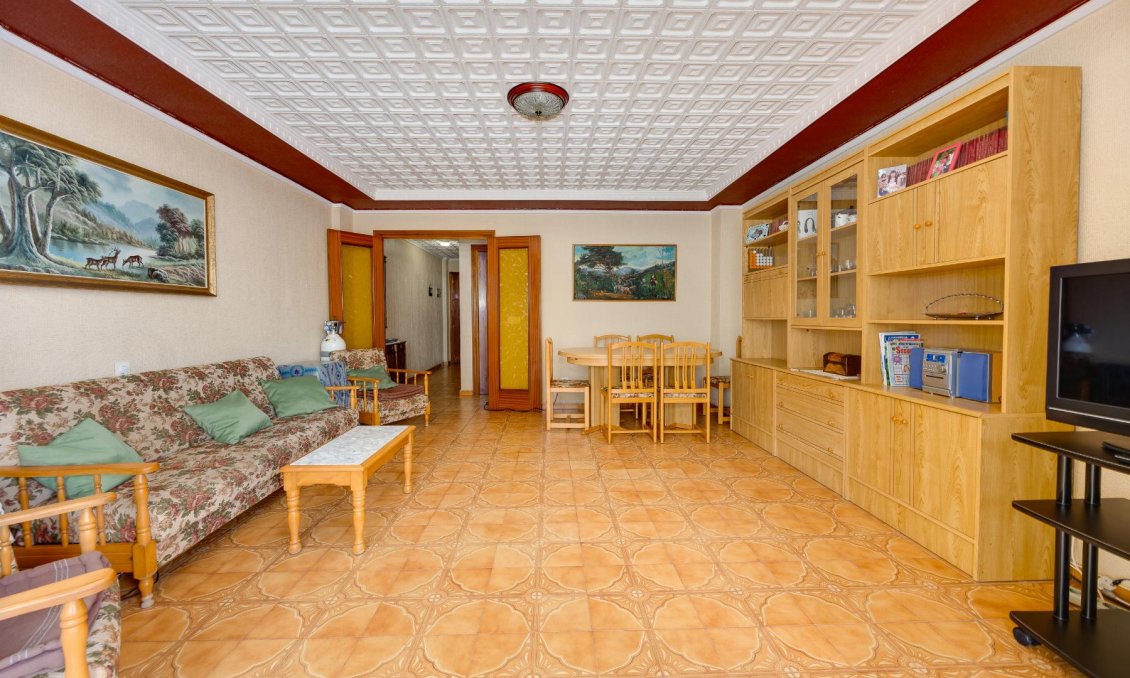 Revânzare - Apartament -
Torrevieja - Costa Blanca