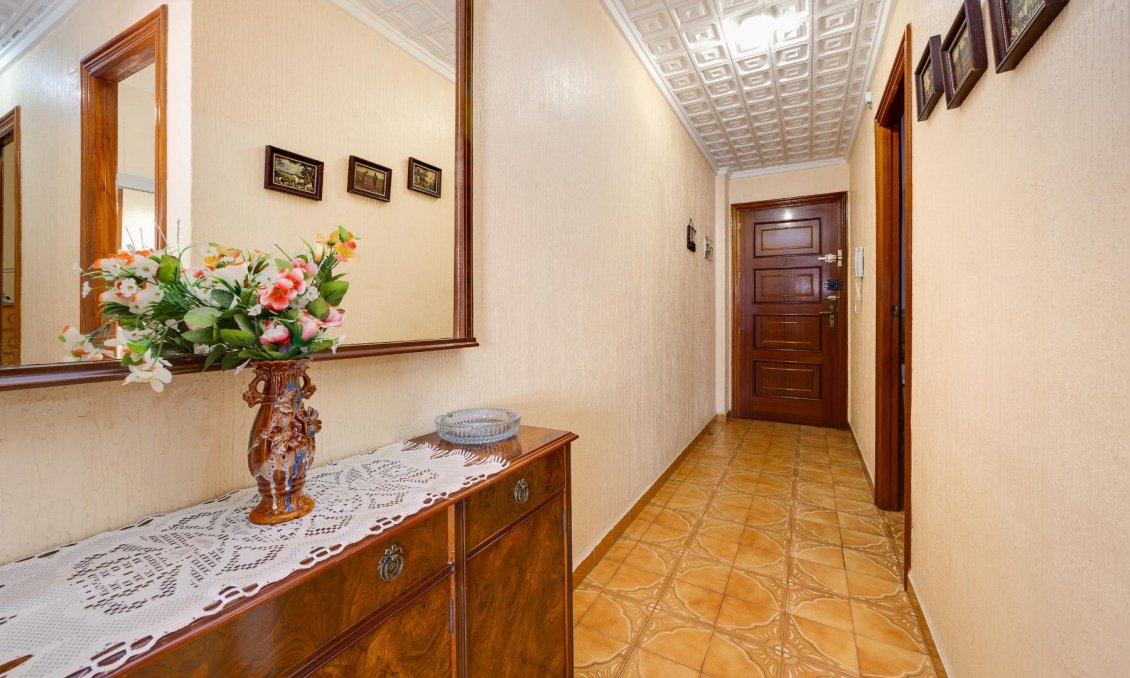 Revânzare - Apartament -
Torrevieja - Costa Blanca