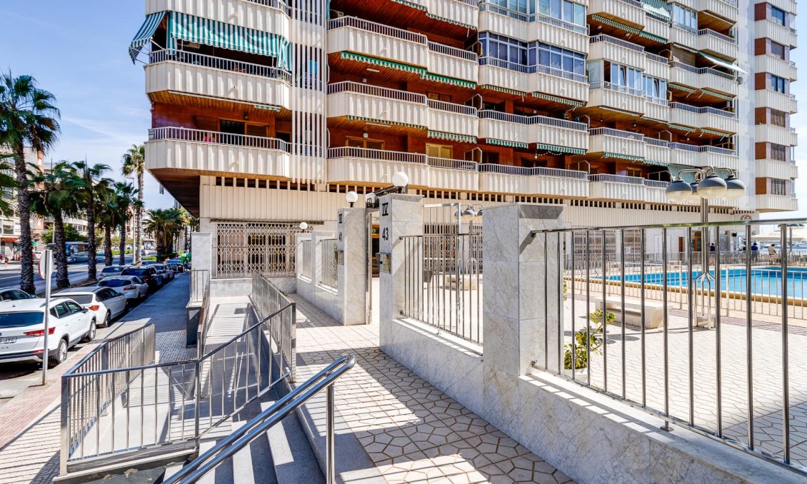 Revânzare - Apartament -
Torrevieja - Costa Blanca