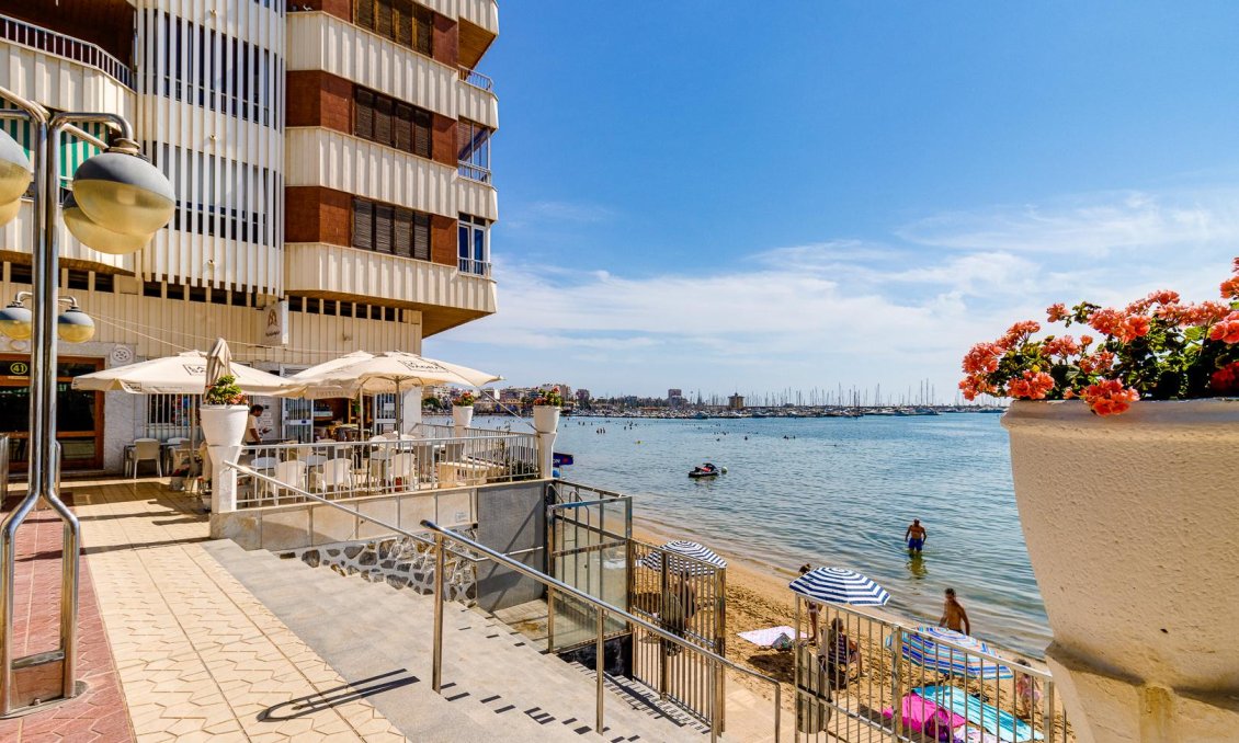Revânzare - Apartament -
Torrevieja - Costa Blanca