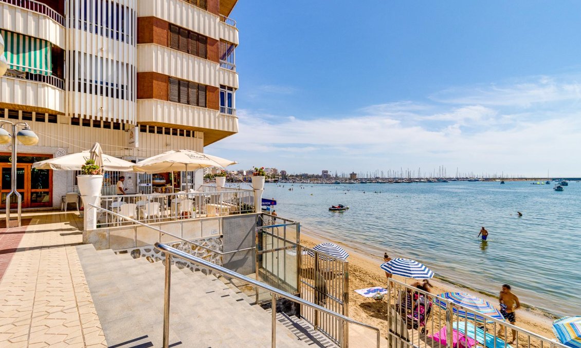 Revânzare - Apartament -
Torrevieja - Costa Blanca