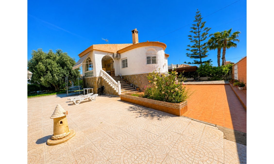 Segunda mano - Villa -
Torrevieja - Costa Blanca