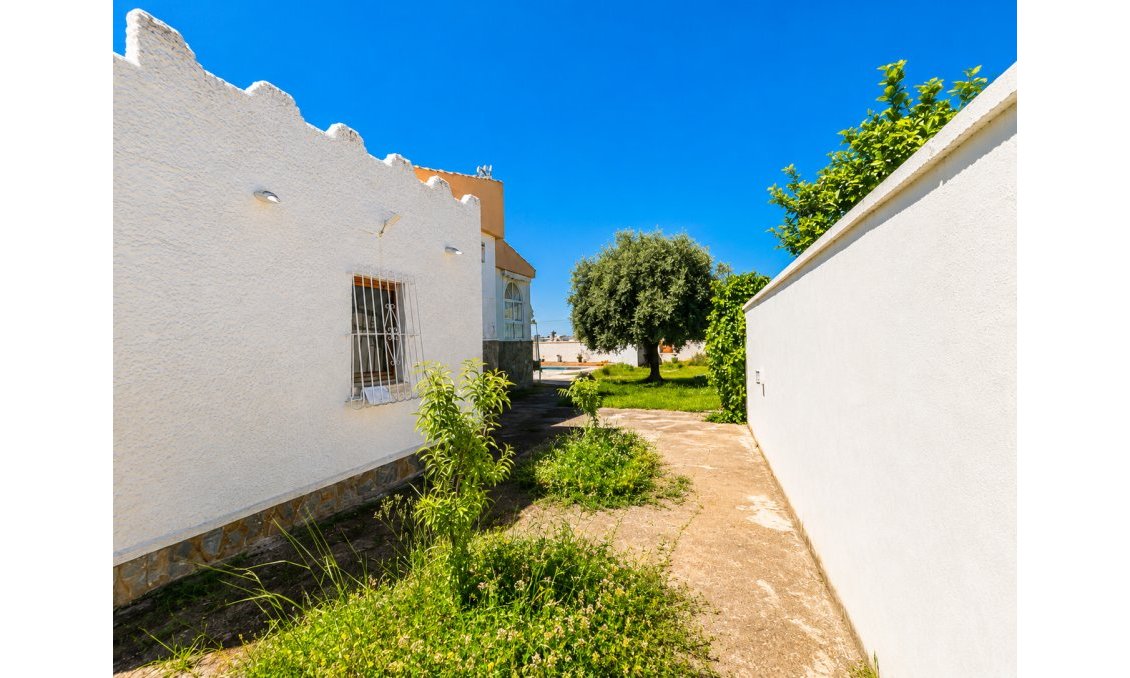 Segunda mano - Villa -
Torrevieja - Costa Blanca