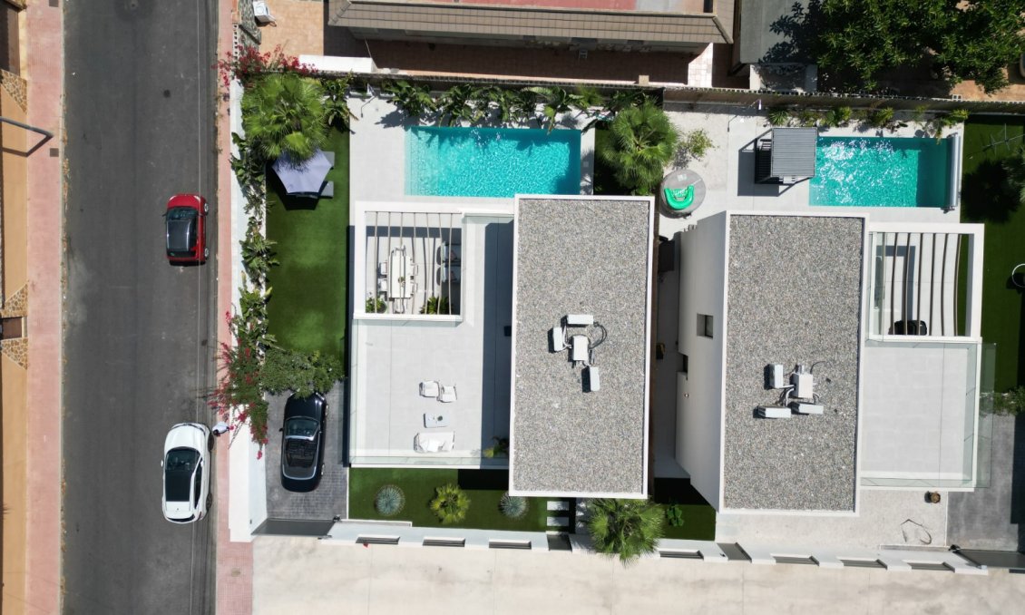 Resale - Villa -
Orihuela Costa - Costa Blanca
