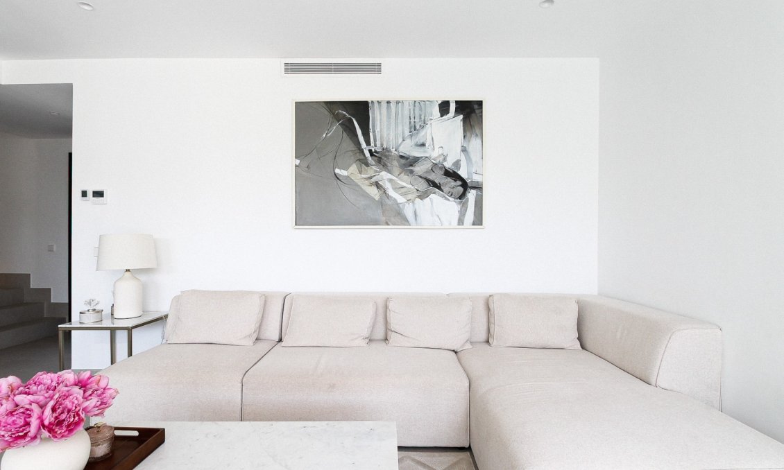 Resale - Villa -
Orihuela Costa - Costa Blanca