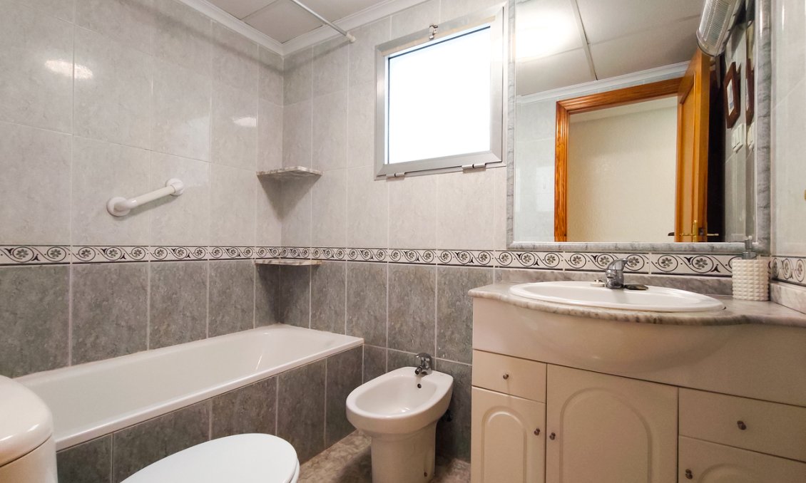 Segunda mano - Apartamento -
Guardamar del Segura - Costa Blanca