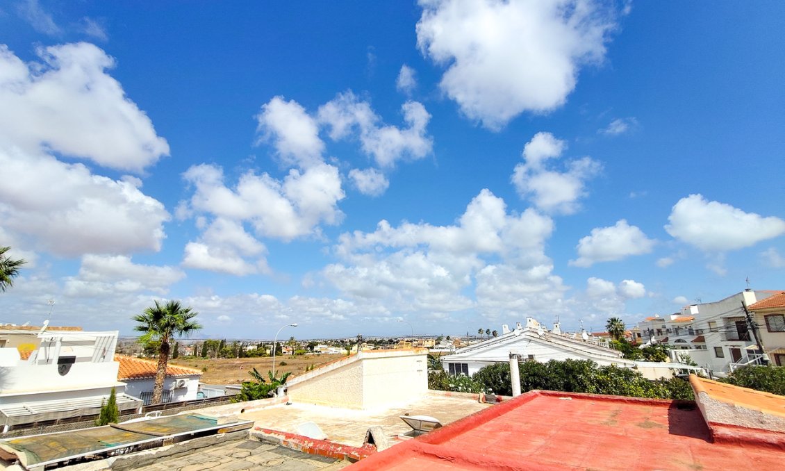 Használt Ingatlanok - Sorház -
Torrevieja - Costa Blanca