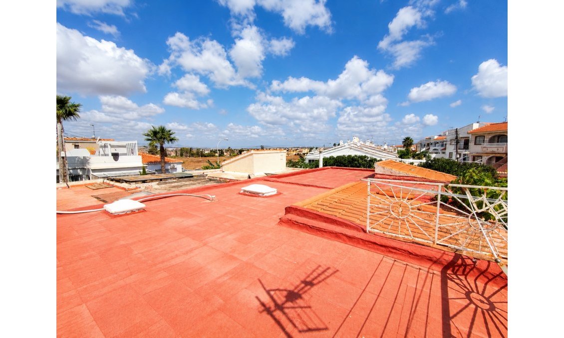 Használt Ingatlanok - Sorház -
Torrevieja - Costa Blanca