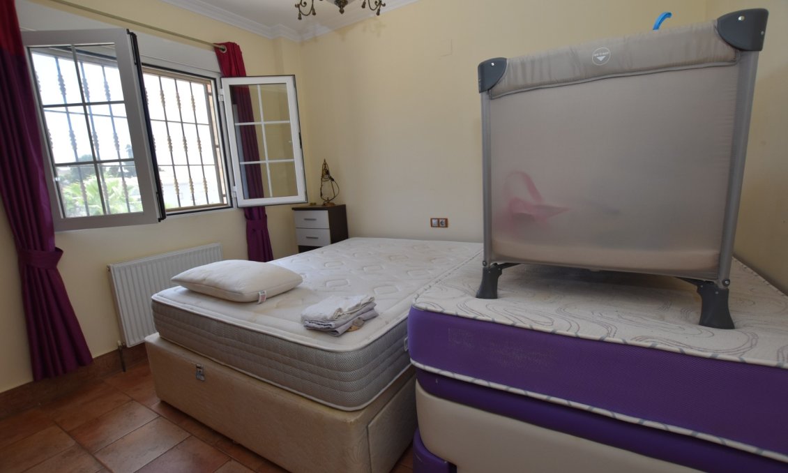 Resale - Villa -
San Fulgencio - Costa Blanca