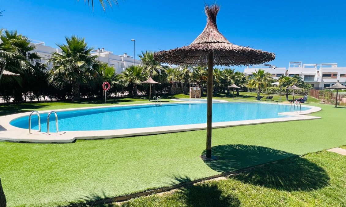 Használt Ingatlanok - Apartman -
Vistabella Golf Entre Naranjos - Inland
