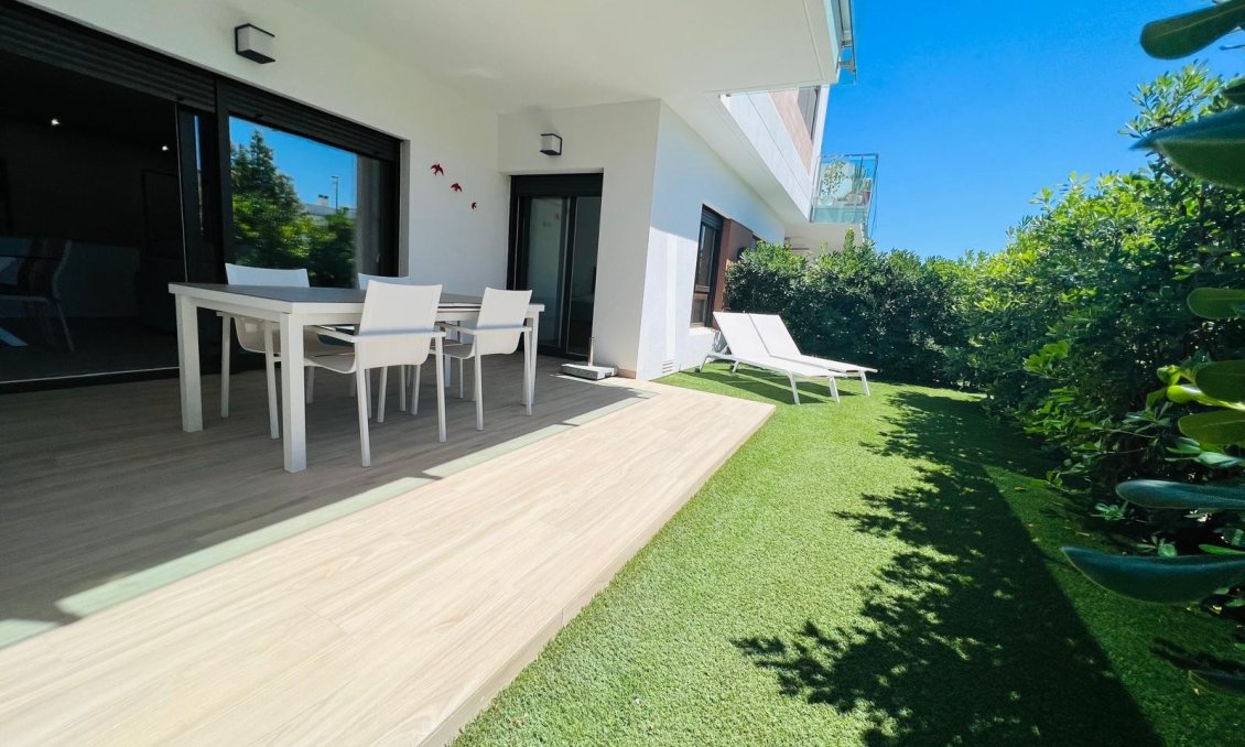 Használt Ingatlanok - Apartman -
Vistabella Golf Entre Naranjos - Inland