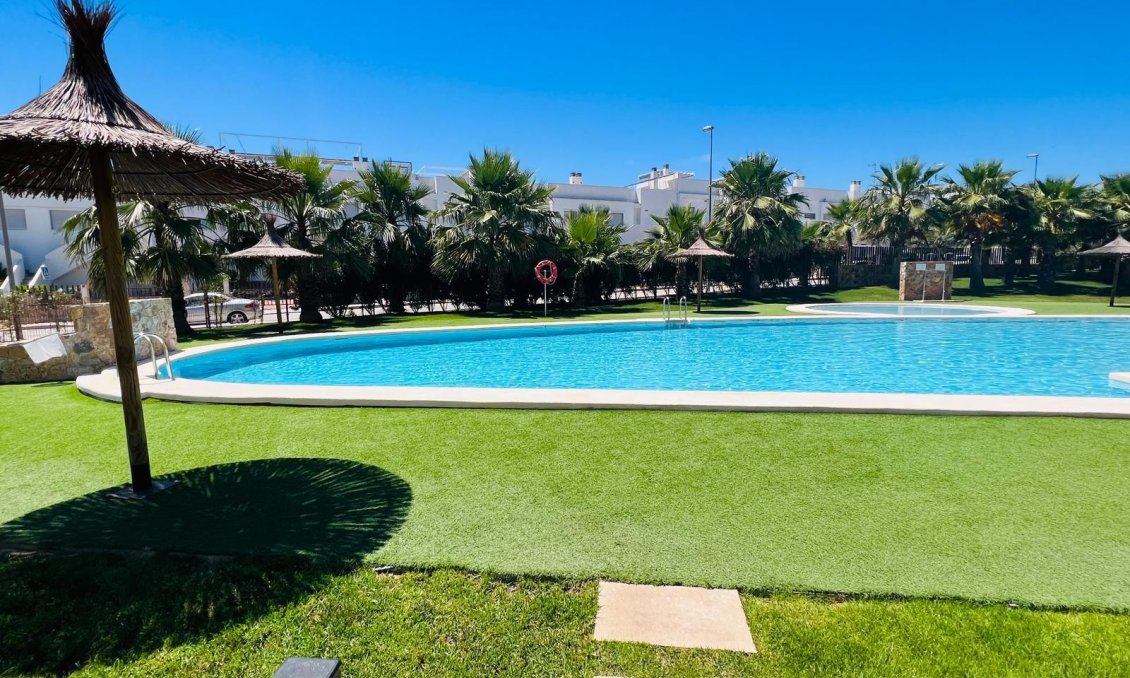Használt Ingatlanok - Apartman -
Vistabella Golf Entre Naranjos - Inland