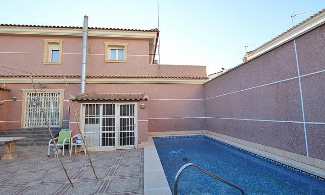 Wiederverkauf - Villa -
Formentera del Segura - C- Cooperativa
