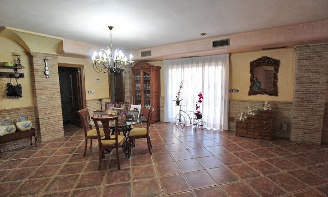 Wiederverkauf - Villa -
Formentera del Segura - C- Cooperativa