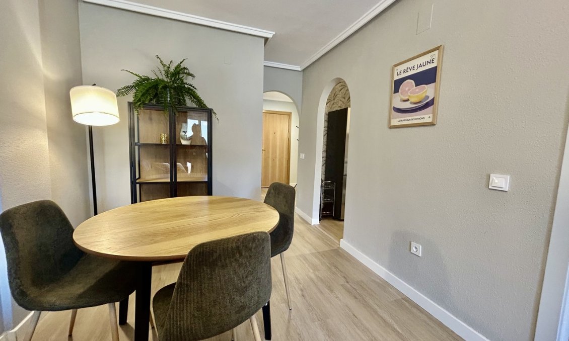 Használt Ingatlanok - Apartman -
Torrevieja - Costa Blanca